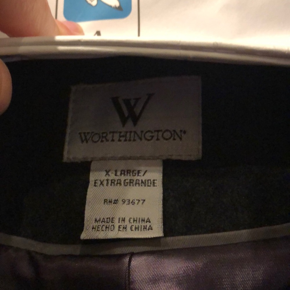 Wool coat - Picture 3 of 7